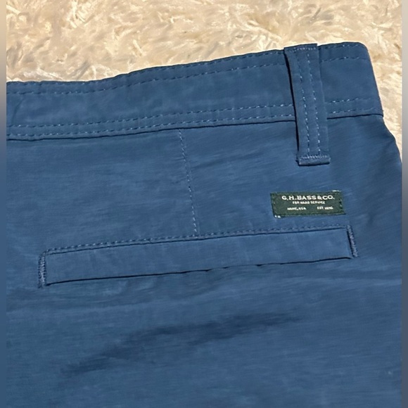 G.H. Bass & Co Men's Size 34x10 Blue Shorts EUC - Picture 5 of 5